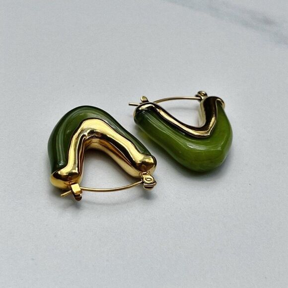 New! “Capri” Green Resin Hoop Earrings - Picture 6 of 6